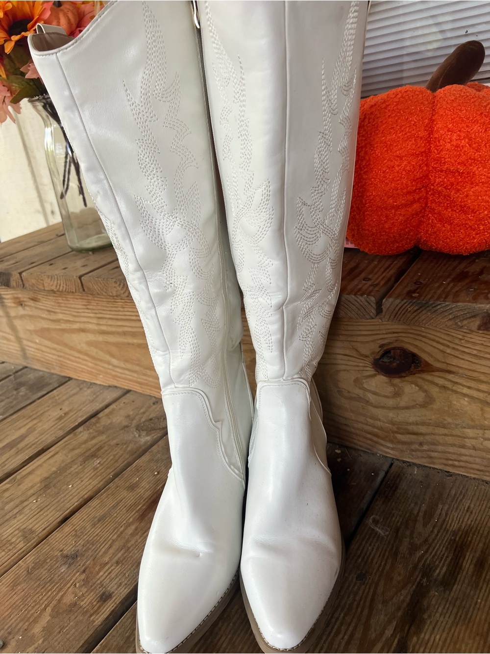 SHEIN White Over-the-Knee Western Boots